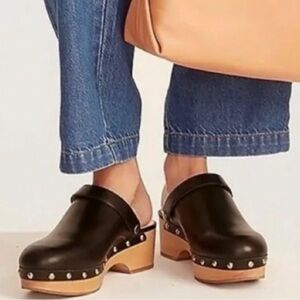 J.Crew Convertible Leather Clogs wood sole stud detail versatile strap Size 12